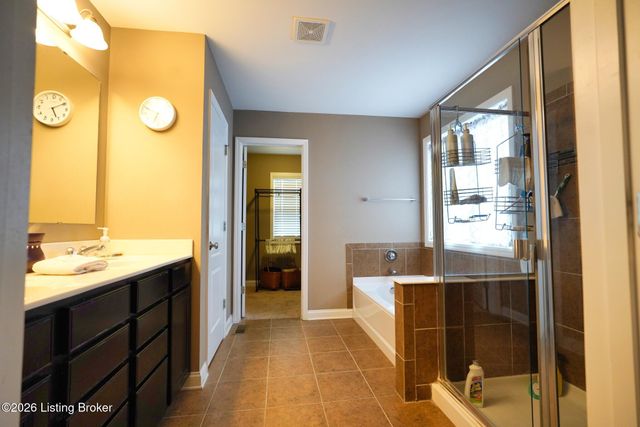 9105 Blue Boulder Ct, Louisville, KY 40291