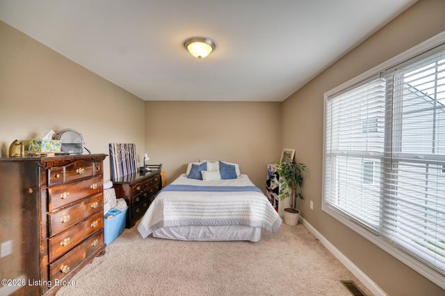 9105 Blue Boulder Ct, Louisville, KY 40291