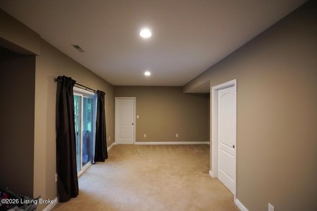9105 Blue Boulder Ct, Louisville, KY 40291