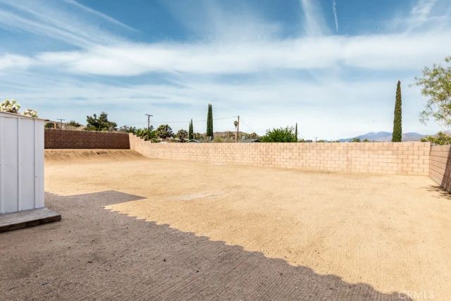 7714 Grand Avenue, Yucca Valley, CA 92284
