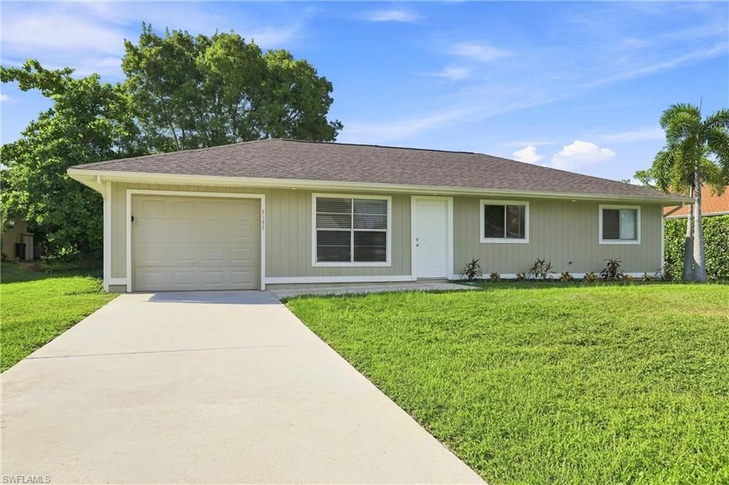 8165 Pelican RD, FORT MYERS, FL 33967 — exterior