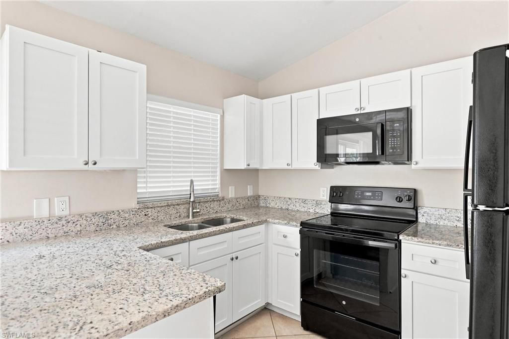 8165 Pelican RD, FORT MYERS, FL 33967 — photo 2