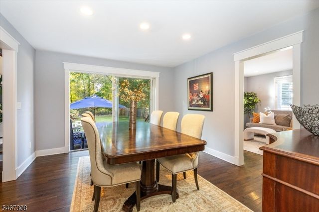 4 Walton Ln, Livingston Twp., NJ 07039