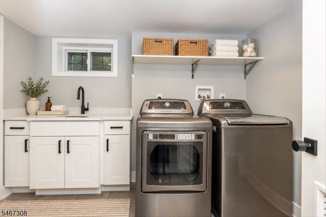 4 Walton Ln, Livingston Twp., NJ 07039