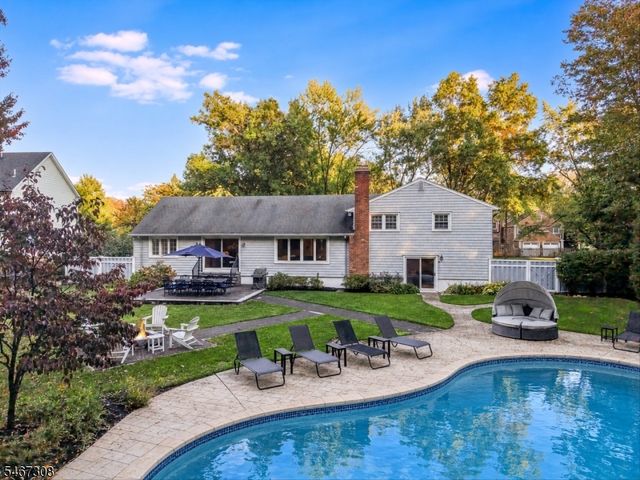 4 Walton Ln, Livingston Twp., NJ 07039