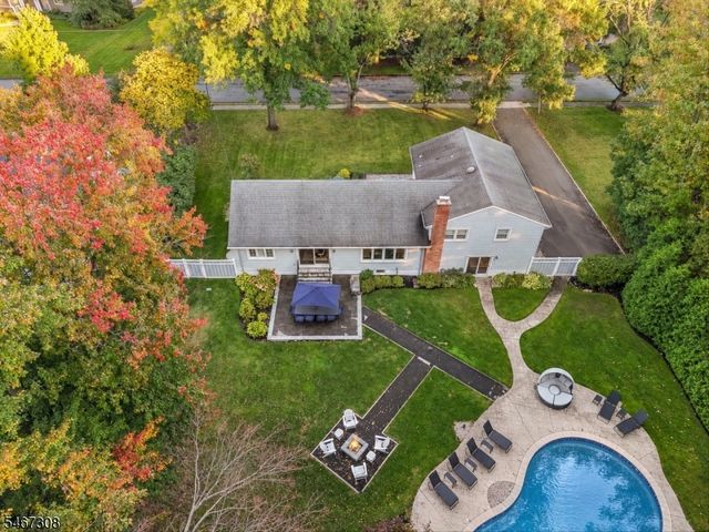 4 Walton Ln, Livingston Twp., NJ 07039