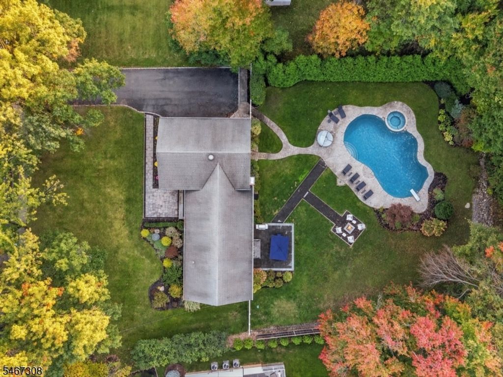 4 Walton Ln, Livingston Twp., NJ 07039 — exterior