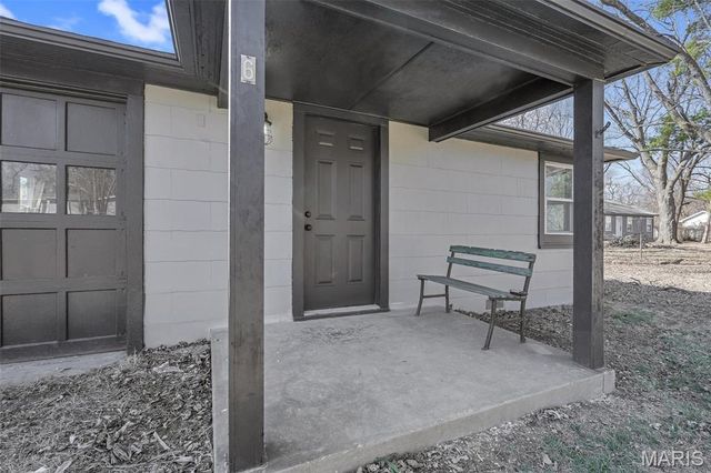 6 Irma Lane, Fairview Heights, IL 62208