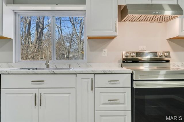 6 Irma Lane, Fairview Heights, IL 62208