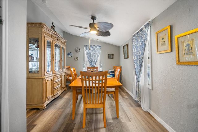 221 AVENUE L NE, Winter Haven, FL 33881