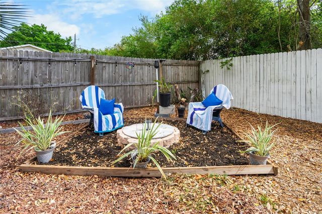 221 AVENUE L NE, Winter Haven, FL 33881