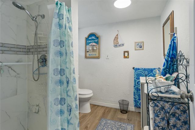 221 AVENUE L NE, Winter Haven, FL 33881