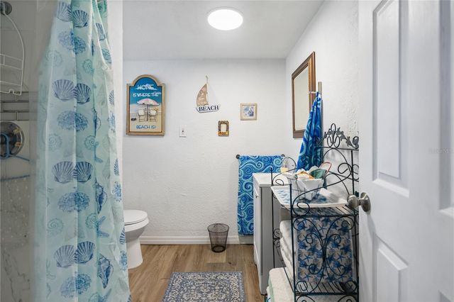 221 AVENUE L NE, Winter Haven, FL 33881