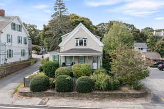 22 Main St A, Kingston, MA 02364