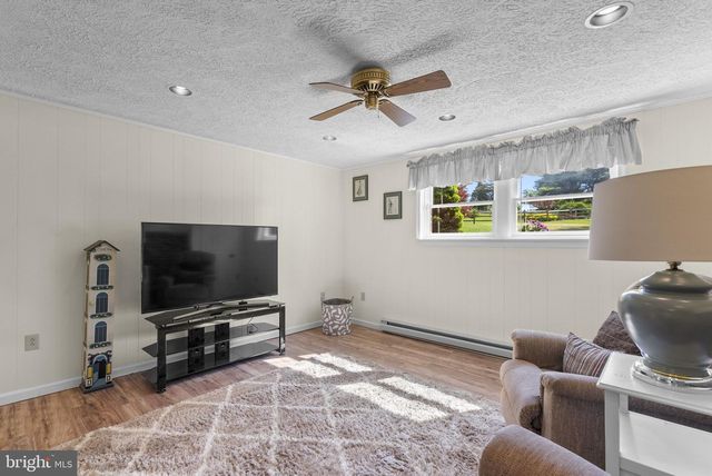 5140 PERRY RD, Mount Airy, MD 21771