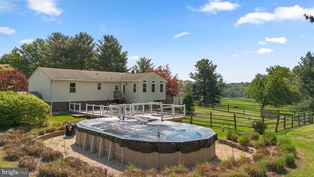 5140 PERRY RD, Mount Airy, MD 21771