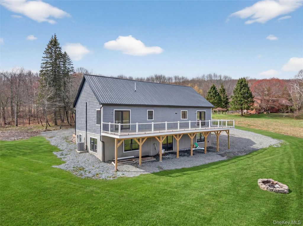 129 Nelson Road, Fremont Center, NY 12736
