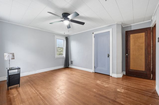 1061 Pacific AVENUE, Brackenridge, PA 15014