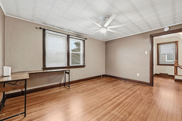 1061 Pacific AVENUE, Brackenridge, PA 15014