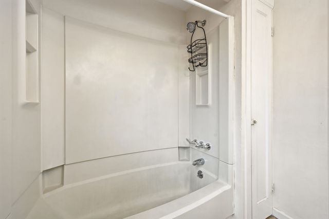 1061 Pacific AVENUE, Brackenridge, PA 15014