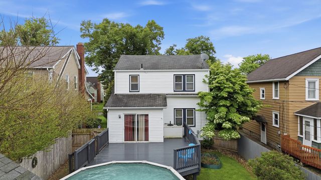 1061 Pacific AVENUE, Brackenridge, PA 15014