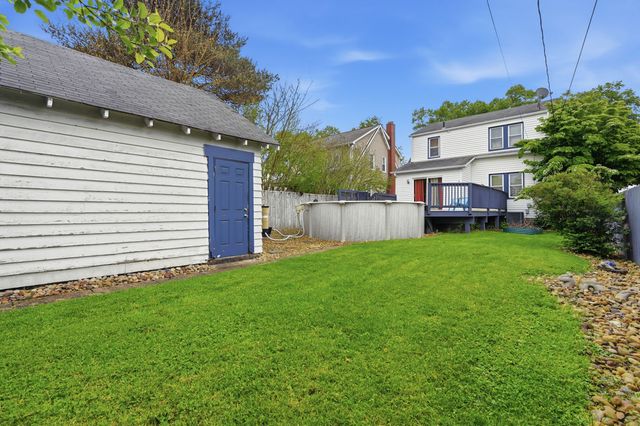 1061 Pacific AVENUE, Brackenridge, PA 15014