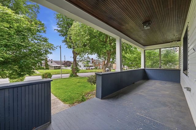 1061 Pacific AVENUE, Brackenridge, PA 15014