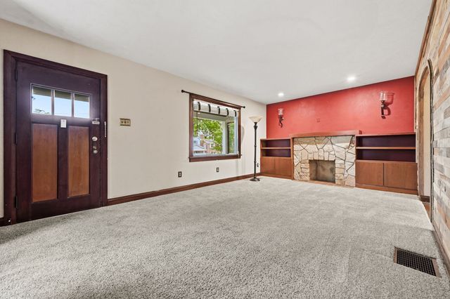 1061 Pacific AVENUE, Brackenridge, PA 15014