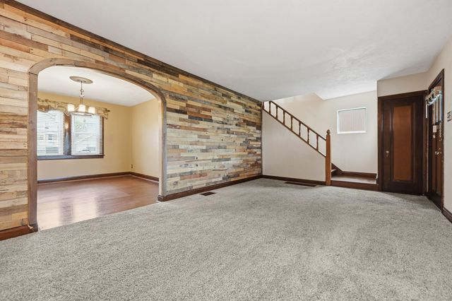 1061 Pacific AVENUE, Brackenridge, PA 15014