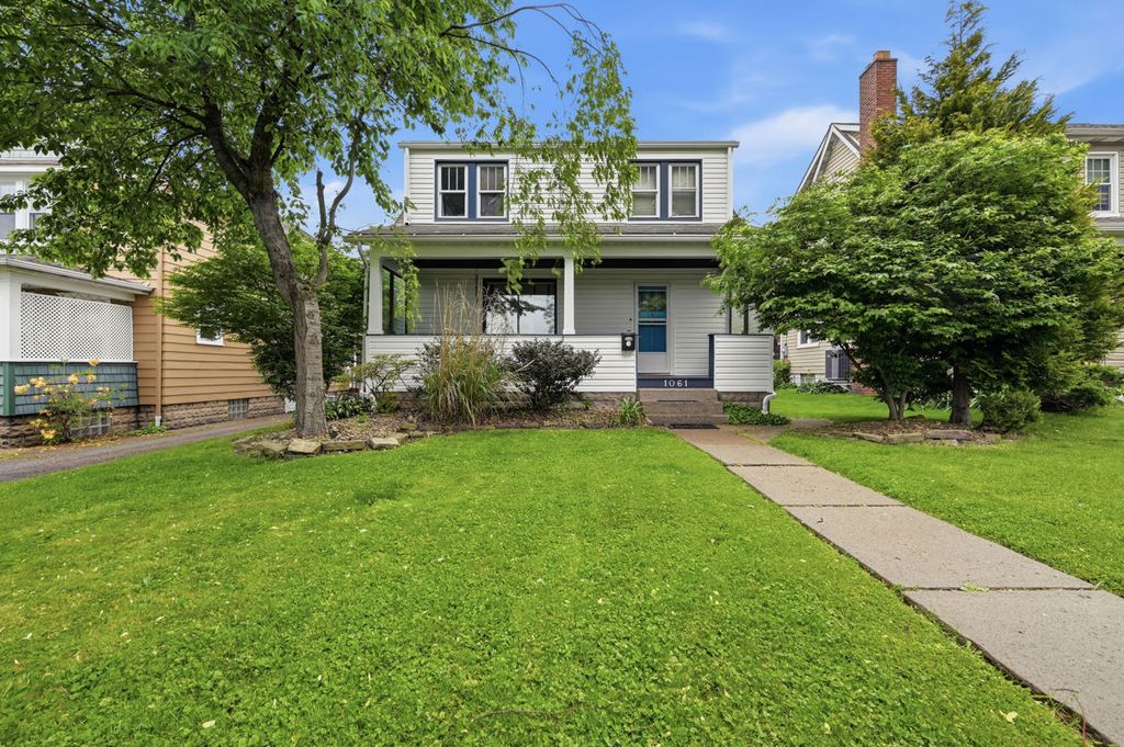 1061 Pacific AVENUE, Brackenridge, PA 15014