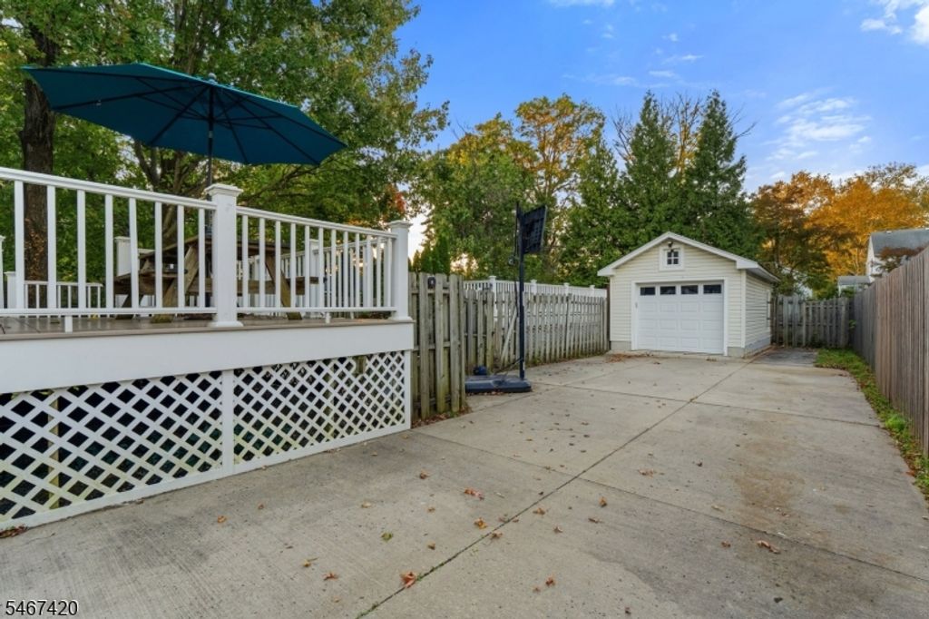 432 1St St, Dunellen Boro, NJ 08812 — photo 3