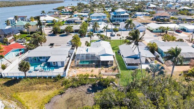 465 Donora BLVD, Fort Myers Beach, FL 33931