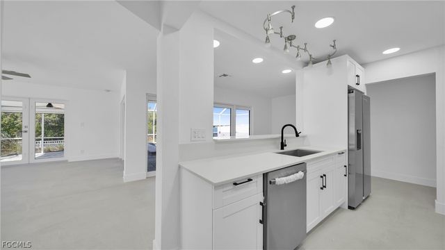 465 Donora BLVD, Fort Myers Beach, FL 33931