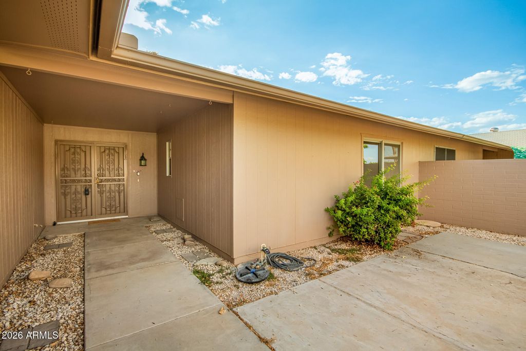 18442 N 104TH Avenue, Sun City, AZ 85373 — photo 4