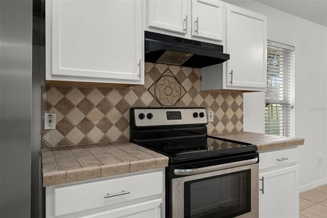 142 STONEGATE PASS, Davenport, FL 33897