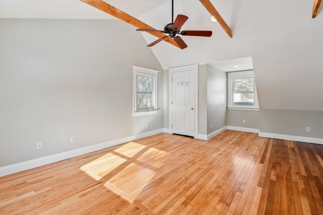 9 Pearl St, Walpole, MA 02081