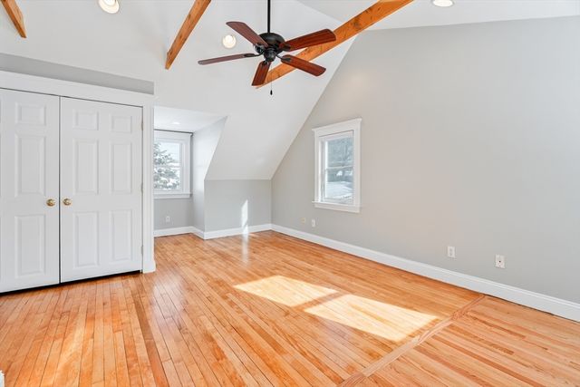 9 Pearl St, Walpole, MA 02081