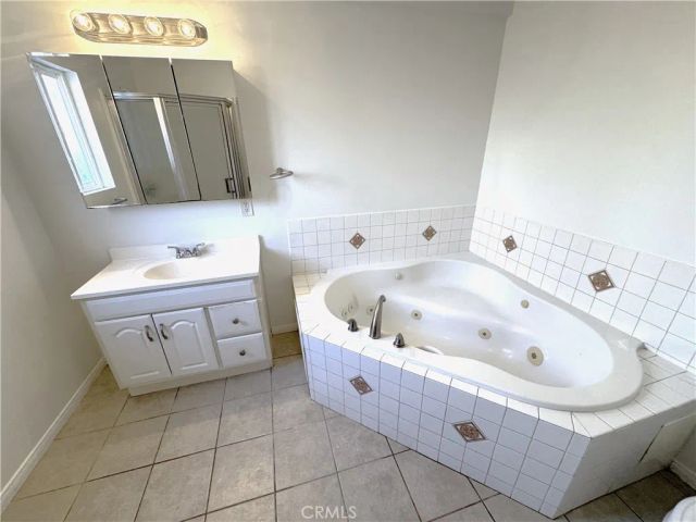 7823 Louise Avenue, Northridge, CA 91325