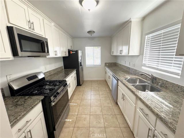 7823 Louise Avenue, Northridge, CA 91325