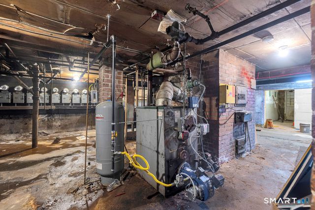 1963 Park Street, Hartford, CT 06106