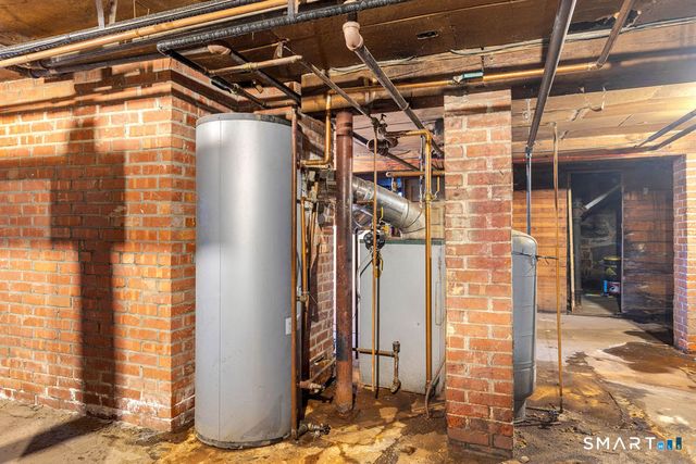 1963 Park Street, Hartford, CT 06106