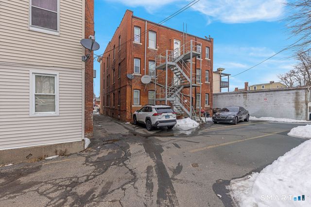 1963 Park Street, Hartford, CT 06106