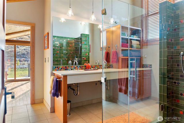 48 Thurlow Road, Twisp, WA 98856