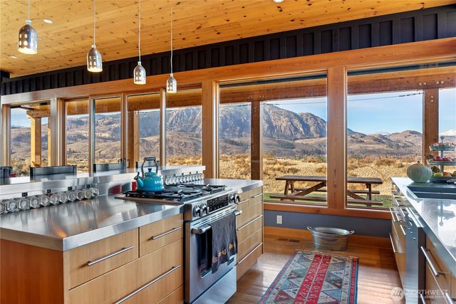 48 Thurlow Road, Twisp, WA 98856