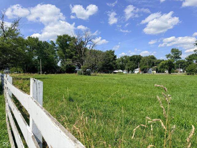 6631 E 800 N, Columbus, IN 47203