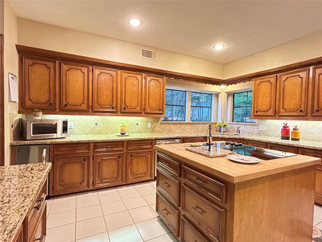 9547 Enstone Circle, Spring, TX 77379