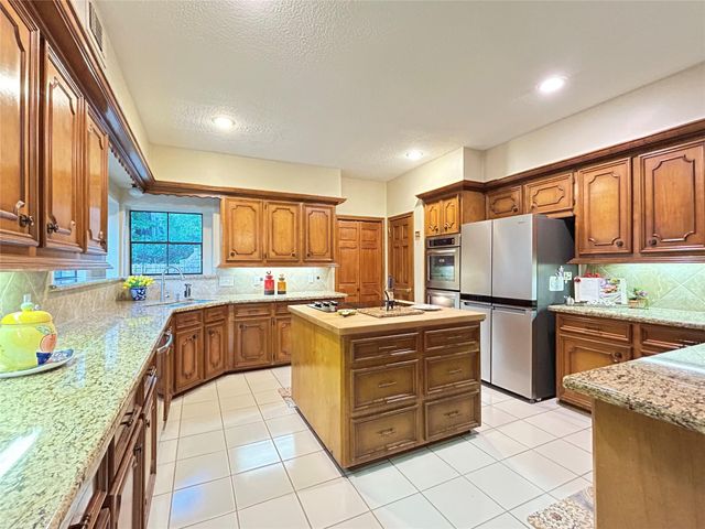 9547 Enstone Circle, Spring, TX 77379