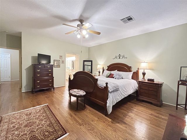 9547 Enstone Circle, Spring, TX 77379