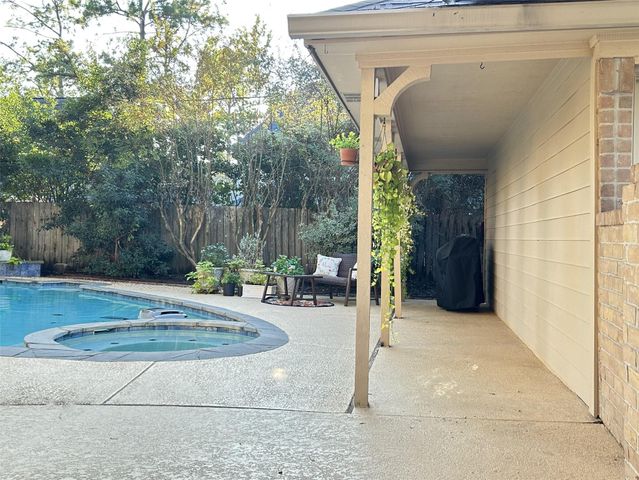 9547 Enstone Circle, Spring, TX 77379