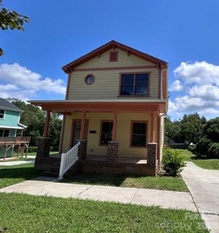 523 W Front Street, Statesville, NC 28677